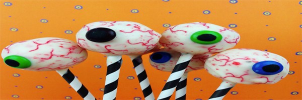 Eyeball Cake Pops for Halloween 7