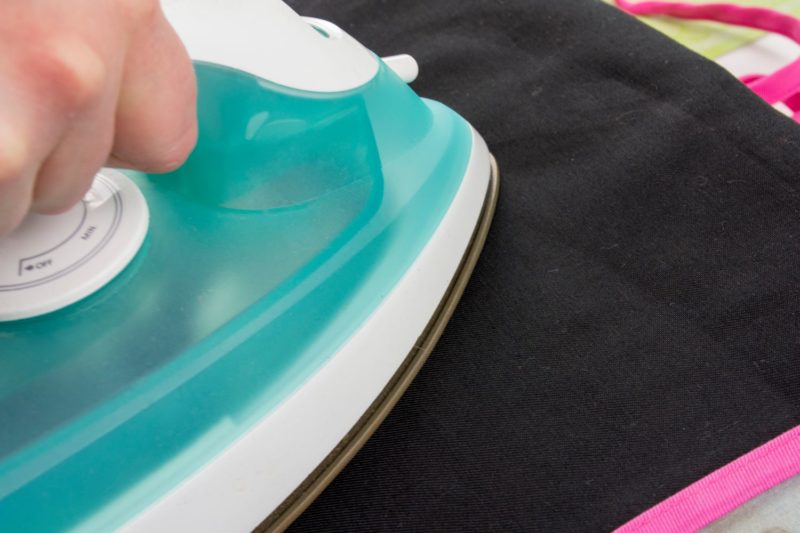 how-to-use-iron-on-vinyl-with-cricut-explore-air-2-southern-couture