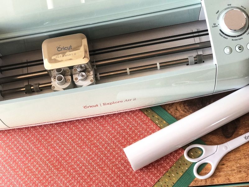 Top 5 Reasons for Crafting with Cricut Explore Air 2 Plus DIY Travelers Notebook